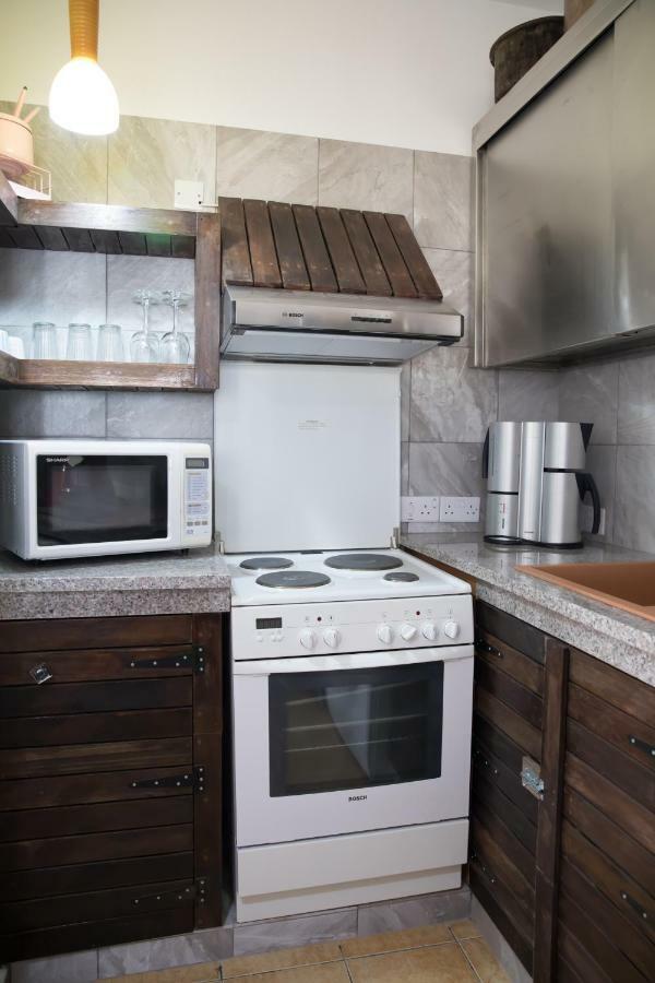 Mp Cozy Apartment Near The Sea Pafos Exterior foto