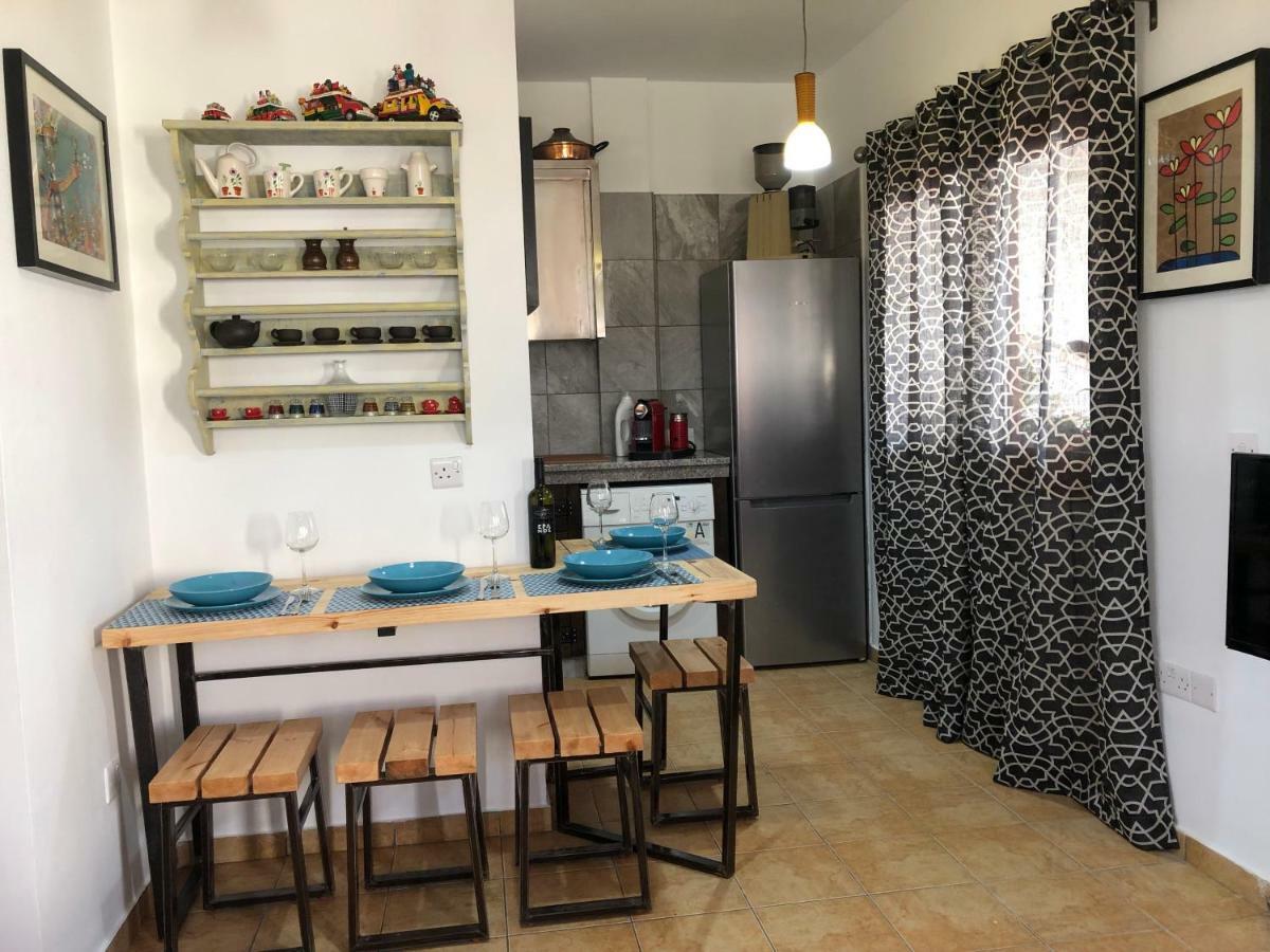 Mp Cozy Apartment Near The Sea Pafos Exterior foto