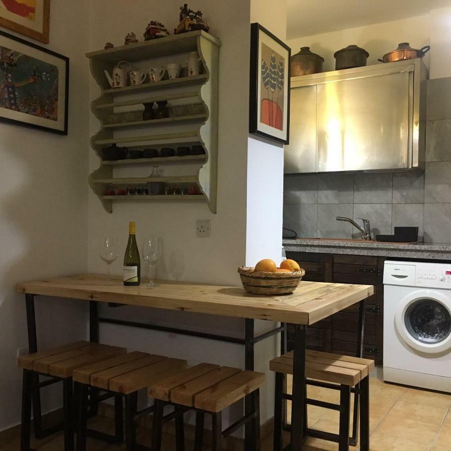 Mp Cozy Apartment Near The Sea Pafos Exterior foto
