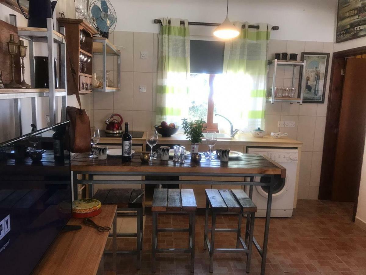 Mp Cozy Apartment Near The Sea Pafos Exterior foto